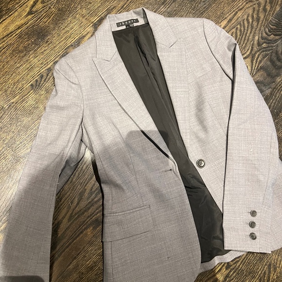 Theory Grey Blazer SZ 2 - Picture 1 of 2
